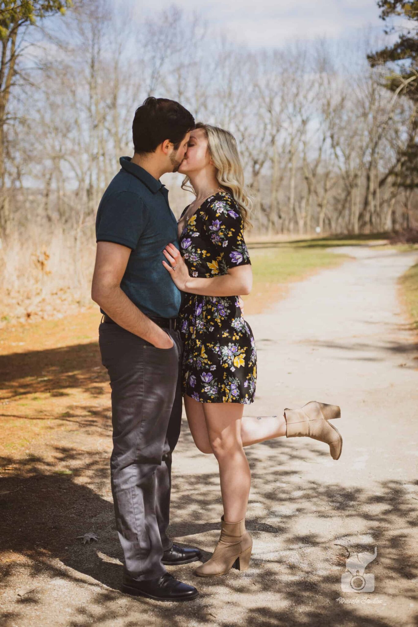 best-engagement-photographer-near-me-1-1366x2048
